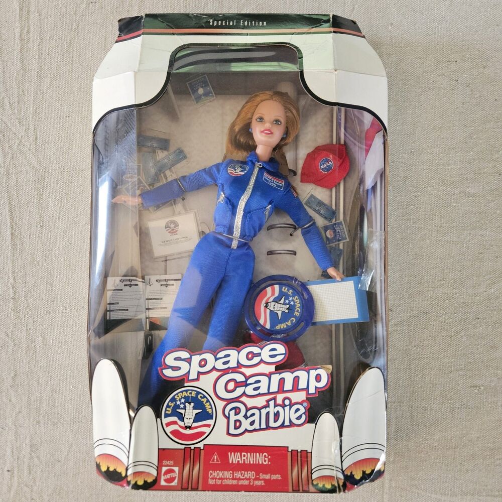 1998 Space Camp Barbie Special Edition #2465 Mattel NASA Astronaut Doll NIB